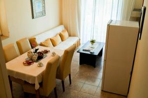 Χώρος καθιστικού στο Apartment in Kali with sea view, balcony, air conditioning, Wi-Fi (4566-1)