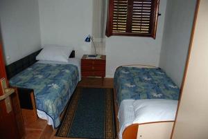 Katil atau katil-katil dalam bilik di Apartment in Pašman with Seaview, Terrace, Air condition, WIFI (4663-1)