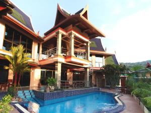 The swimming pool at or close to Kata Sea View Villas