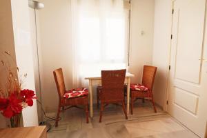 Posedenie v ubytovaní Troncon Apartment Fuengirola