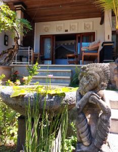 Ein Garten an der Unterkunft Sama Sama Amed