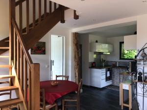 Dapur atau dapur kecil di Le petit Orchard