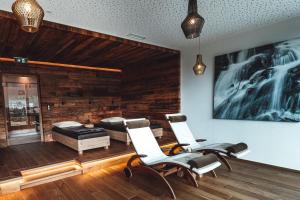 Część wypoczynkowa w obiekcie Hotel Chalets Grosslehen