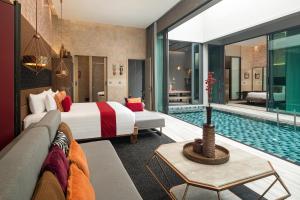Bazén v ubytování The Gems Mining Pool Villas Pattaya nebo v jeho okolí