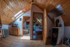 Postel nebo postele na pokoji v ubytování Matyó Rózsa Vendèghàz