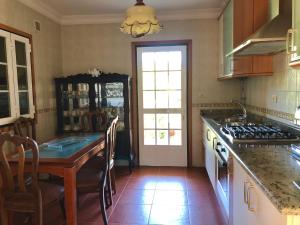 Kuchyň nebo kuchyňský kout v ubytování VILLA CATARINA · XuresVillas