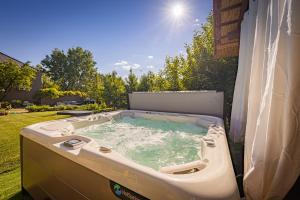 Galeriebild der Unterkunft Butik Design Nádas in Abádszalók + 8 Fotos