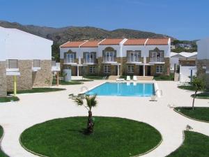 Bazén v ubytování Grapevines Villas Makrygialos nebo v jeho okolí