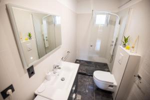 Afbeelding uit fotogalerij van Villa Anđelina in Zadar near the city center with private pool and sauna - by TA Leut Agency in Zadar