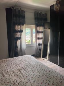 A bed or beds in a room at Il Castellaccio