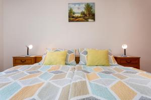 Ein Bett oder Betten in einem Zimmer der Unterkunft Apartment Mira Šilo-Krk