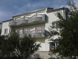 Budova, kde se apartmán nachází
