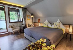 Llit o llits en una habitació de Das Waldhaus