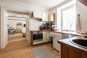 Kuchyňa alebo kuchynka v ubytovaní SportRedia Appartements