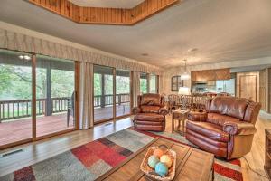 6-Acre Rogers Retreat with Ramps on Beaver Lake!