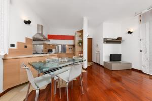 Кухня или мини-кухня в Casa da Suite Impera
