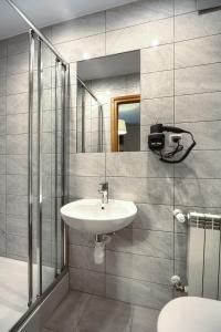 Koupelna v ubytování Willa U Jędrusia + 33 fotografií