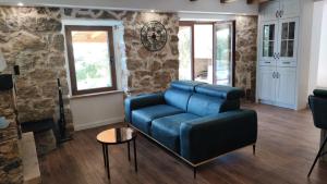 Posedenie v ubytovaní Stone hause Noa