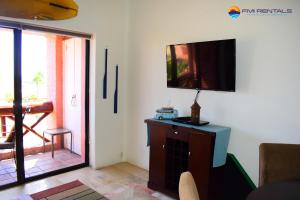 A television and/or entertainment centre at Marina Pinacate A-316