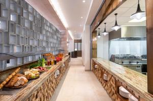 Jídlo v hotelu nebo okolí