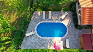Basen w obiekcie Apartment in Silo - Insel Krk 39710 lub w pobliżu