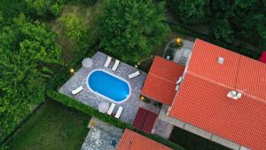 Basen w obiekcie Apartment in Silo - Insel Krk 39710 lub w pobliżu