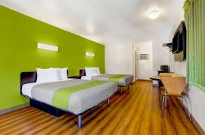 TV a/nebo společenská místnost v ubytování Motel 6-Payson, AZ