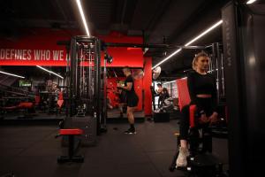 Fitness centrum a/nebo fitness zařízení v ubytování PARKROYAL Monash Melbourne