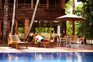 Piscina a De Foret o a prop
