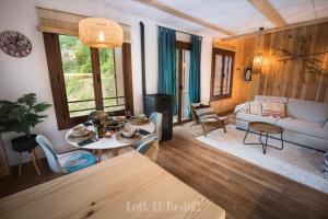 Posedenie v ubytovaní Abadía de Montenartró Apartamentos