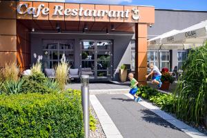 Restaurace v ubytování Elba Hotel