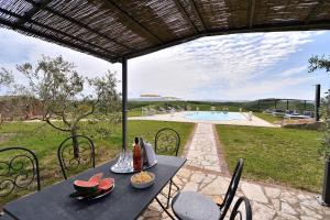 Πισίνα στο ή κοντά στο Villa Barbara