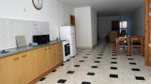 Küche/Küchenzeile in der Unterkunft Apartment with Private Pool