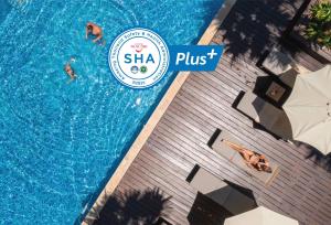 Vista sulla piscina di Baan Laimai Beach Resort & Spa - SHA Extra Plus o su una piscina nei dintorni