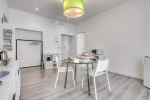 Kuchyň nebo kuchyňský kout v ubytování INTERZASTRADA B&B