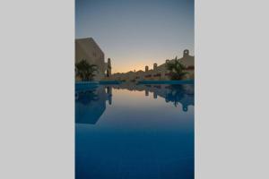 Bazén v ubytovaní Apartamento en Mareverde Costa Adeje alebo v jeho blízkosti