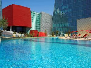 Bazén v ubytování Fairmont Baku, Flame Towers nebo v jeho okolí