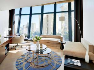 Posezení v ubytování Fairmont Baku, Flame Towers