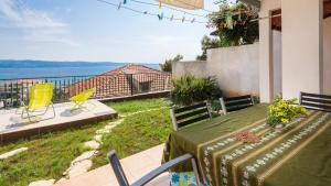 Fotografie z fotogalerie ubytování Spacious apt w magnificent sea view & big terrace v destinaci Sumpetar + 18 fotografií