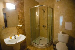 Koupelna v ubytování Deva Hotel - All Inclusive