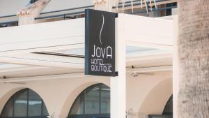Certifikát, hodnocení, plakát nebo jiný dokument vystavený v ubytování JovA Hotel Boutique