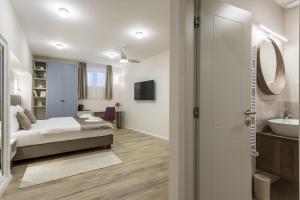 Postel nebo postele na pokoji v ubytování COR ROOMS