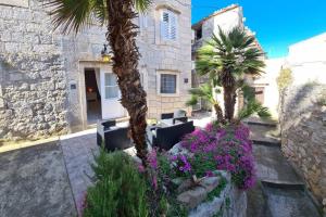 Vonkajšia záhrada v ubytovaní Studio Apartment Marella