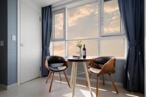 Posezení v ubytování Ever8 Serviced Residence