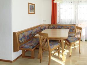 Posezení v ubytování Apartment Sonne-4 by Interhome