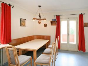 Zdjęcie z galerii obiektu Holiday Home Irene by Interhome w mieście Mariapfarr