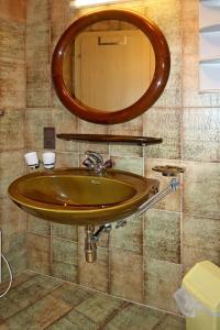 Bagno di Holiday Home Luna by Interhome