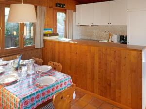 Gallery image of Chalet Sven Heul by Interhome in Nendaz