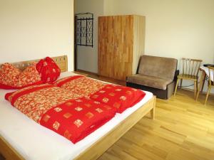 Apartment Ederhof - GBM150 by Interhomeにあるベッド