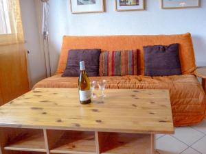 Posezení v ubytování Apartment Hauts de Morthey No 33 by Interhome + 11 fotografií